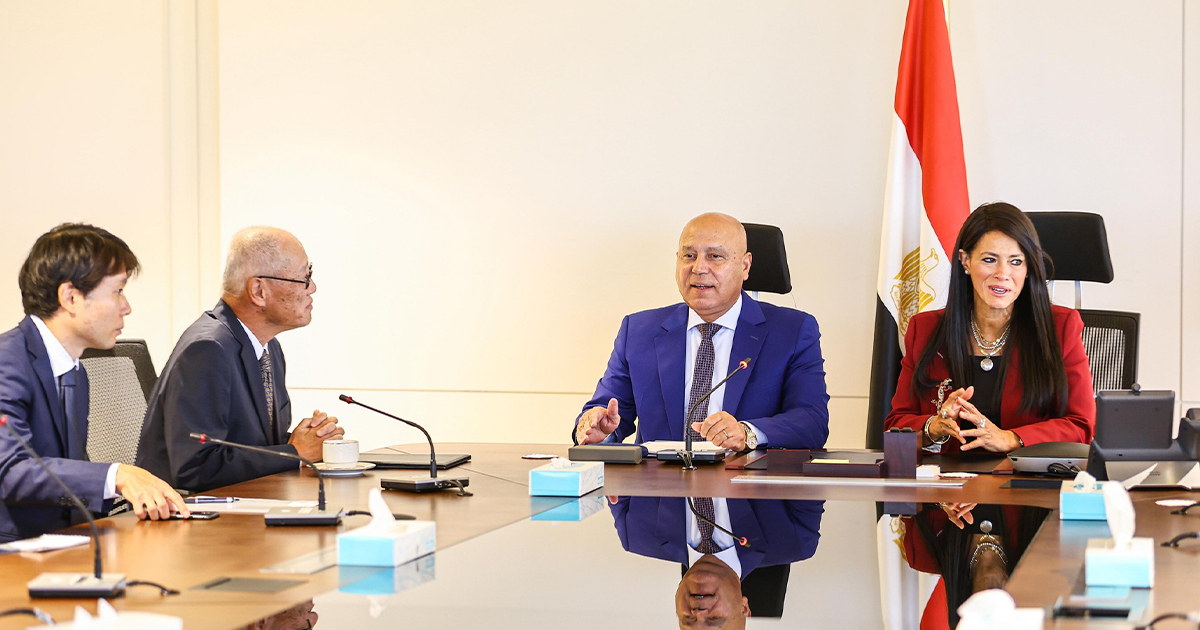 الفريق كامل الوزير يدعم النقل المستدام