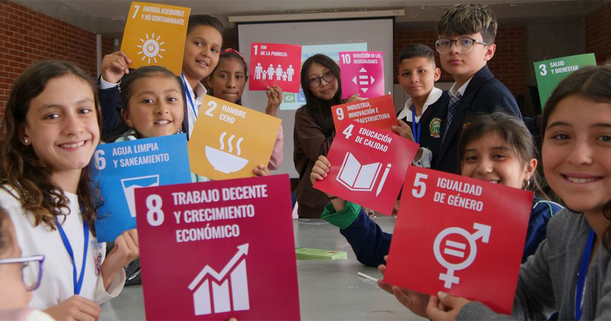 المناخ والسلام في صدارة الأولويات