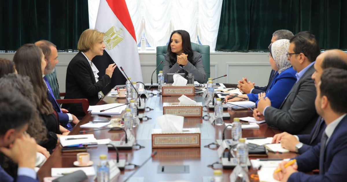 تطوير قواعد البيانات