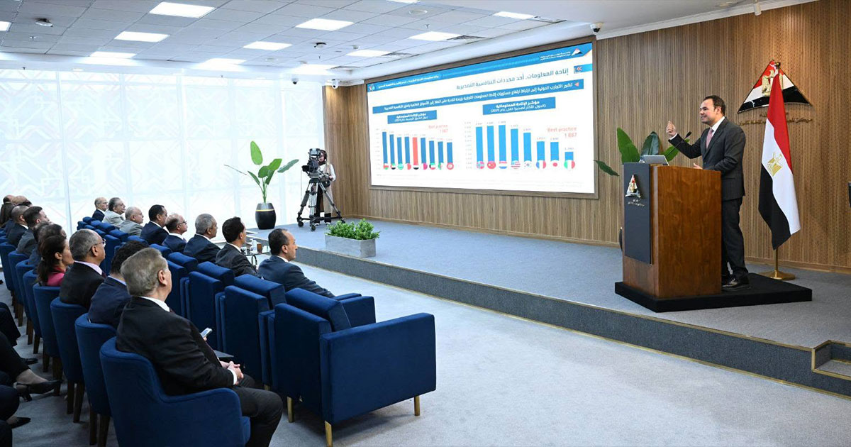 تكامل قواعد البيانات التابعة للوزارات المعنية